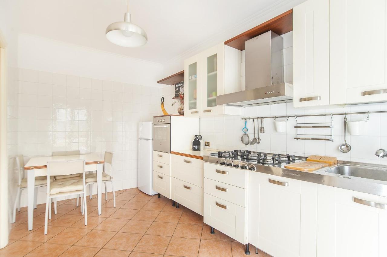 Eur Luminous And Large Family Terrace Apartment 로마 외부 사진