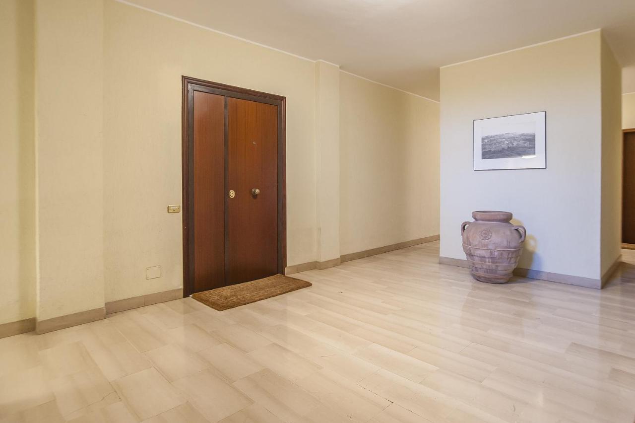 Eur Luminous And Large Family Terrace Apartment 로마 외부 사진